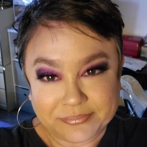 Meet your Posher, Shea